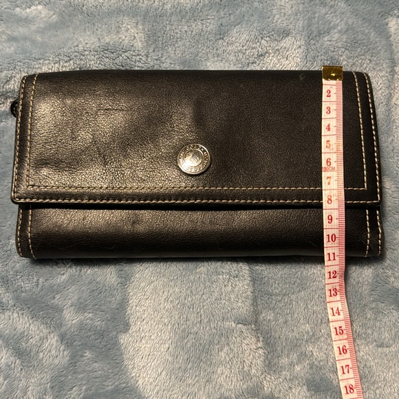 Coach leather ladies wallet - Picture 5 of 5